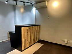 Chiat Hong Building (D7), Office #455689291
